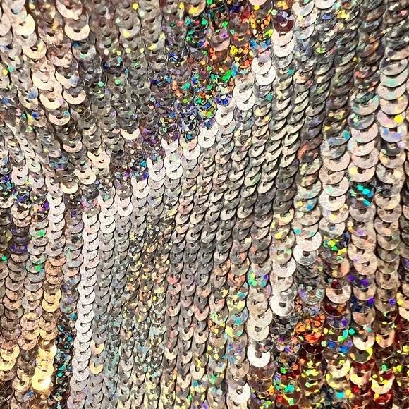 FINAL PRICE DROP GB ( Gianni Bini ) Sequined Cropped Top - Picture 6 of 9